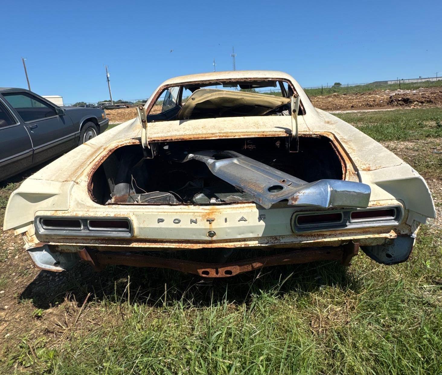1966 Pontiac Catalina 2 DR HT - Comes with Title
