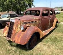1936 Nash LaFayette Suicide Doors - Has Motor - Parts on the Car - Comes with Title