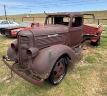 1933 Dodge Cab & Chassis - Has Motor - Comes with Parts Only Bill of Sale