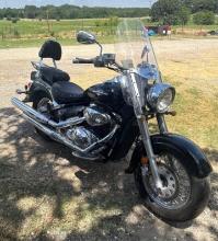2006 Suzuki Boulevard Motorcycle - 24K miles - Runs