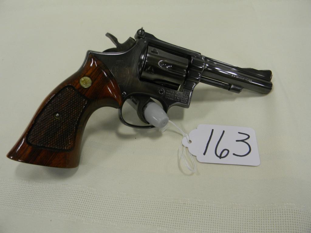 22 MRF SMITH & WESSON 48-4 REVOLVER #32K2188