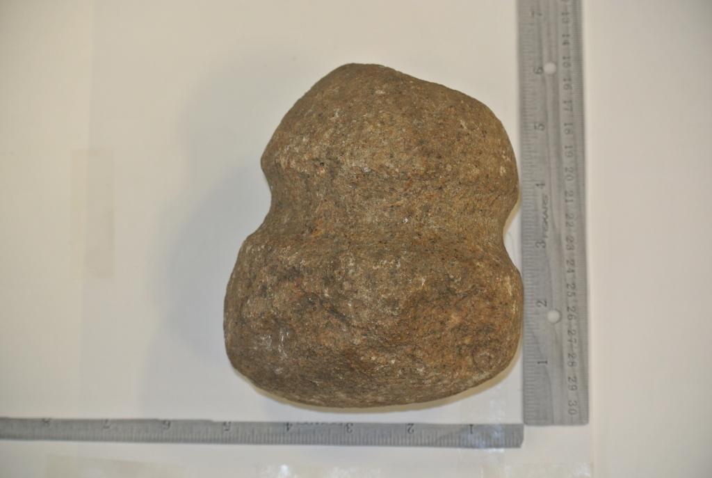 FULL GROVED HAMMER STONE - PUTNAM CO 5 1/2 X 5"