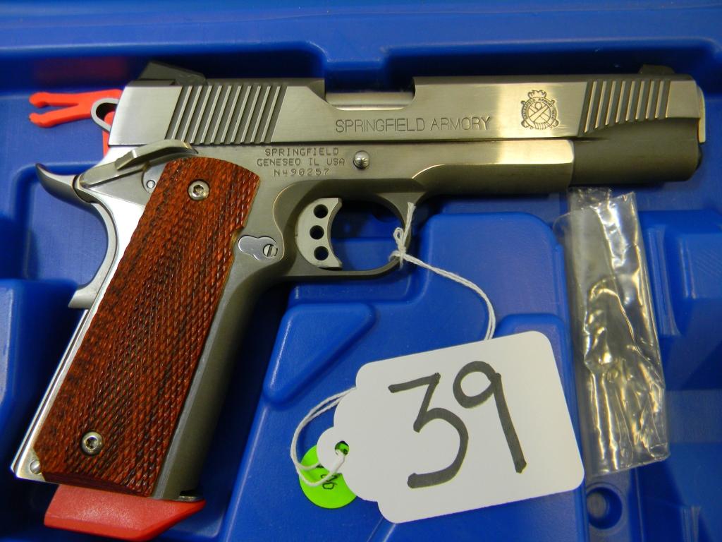 45 AUTO/ SPRINGFIELD/ 1911-A1/ SEMI AUTO/ N490257