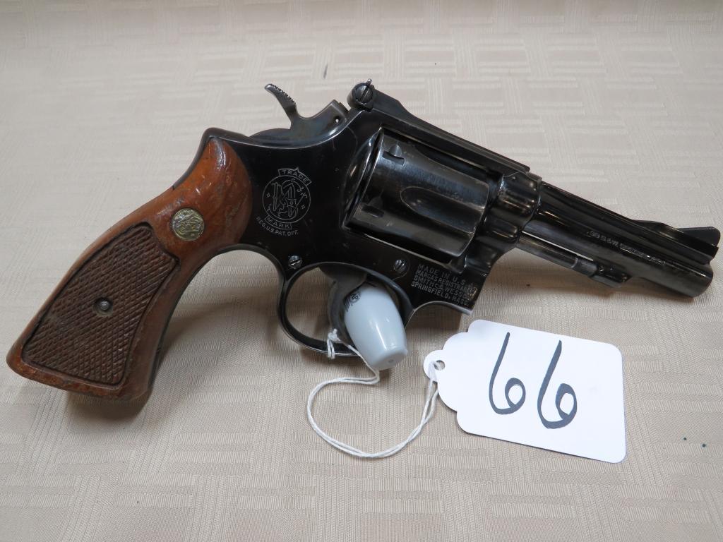 SMITH & WESSON