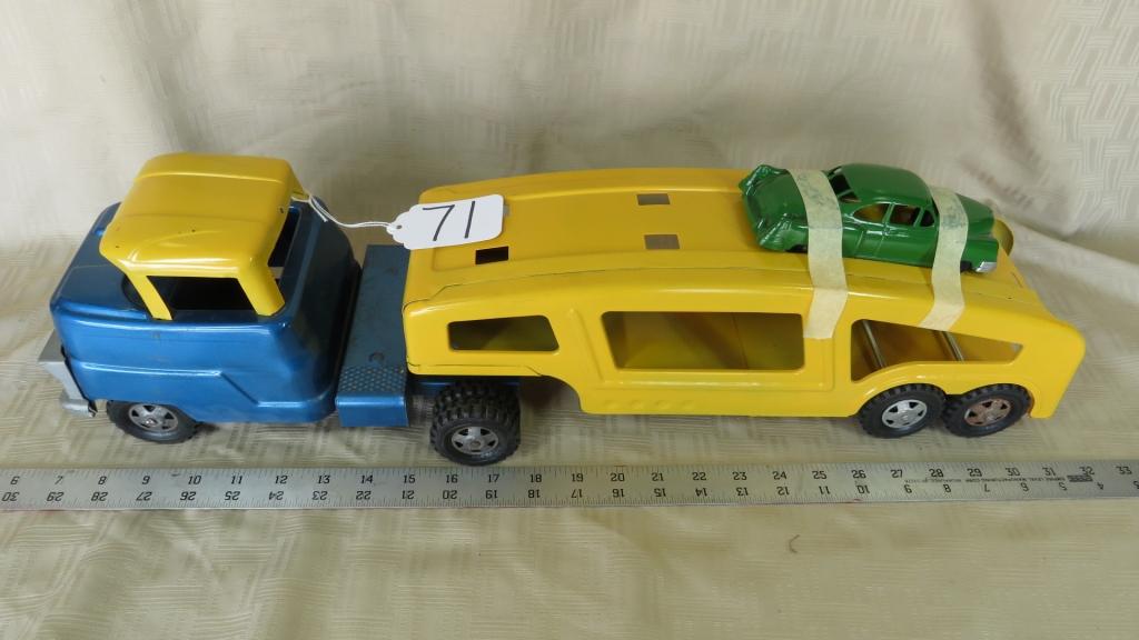 STRUCTO CAR CARRIER WITH 1 CAR