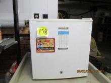 Accu Cold Mini Freezer