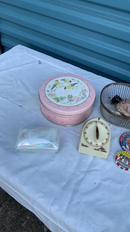 Clinton pins Misc items