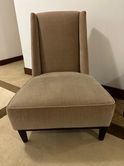 30"W x 32"D x 40"H Decor Fabric Chair