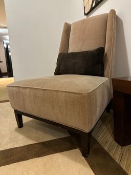 30"W x 32"D x 40"H Decor Fabric Chair