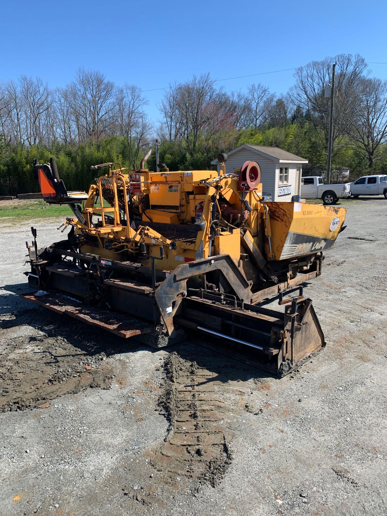 2002 LeeBoy L8500T Crawler Asphalt Paver