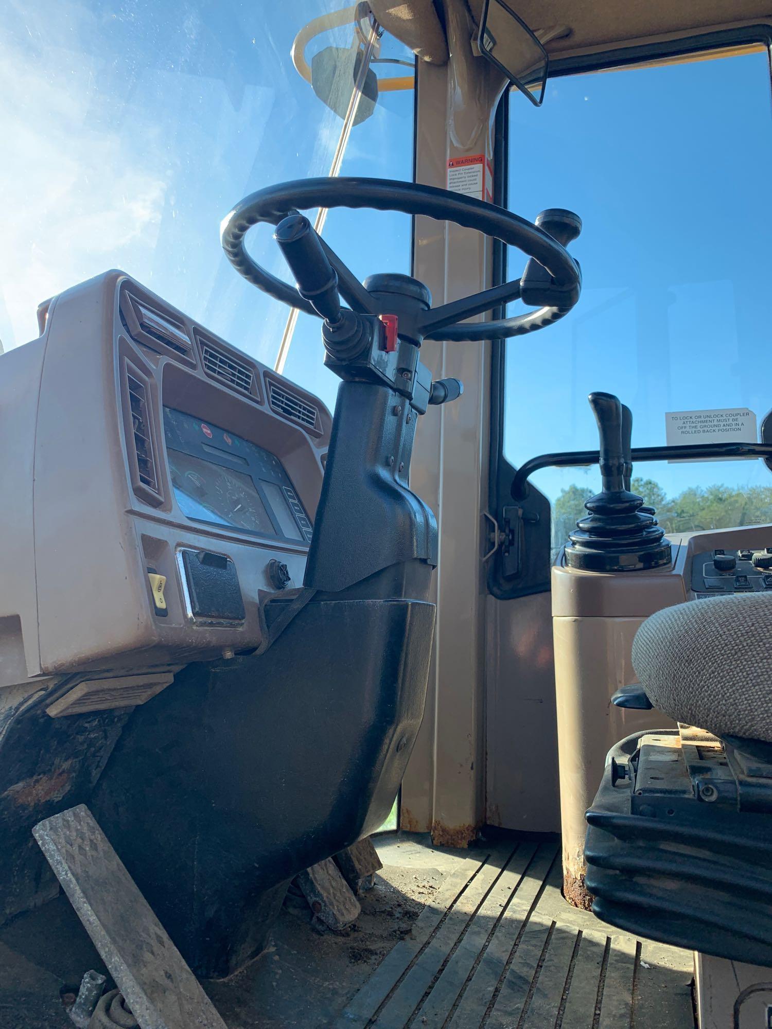 John Deere 624H Wheel Loader