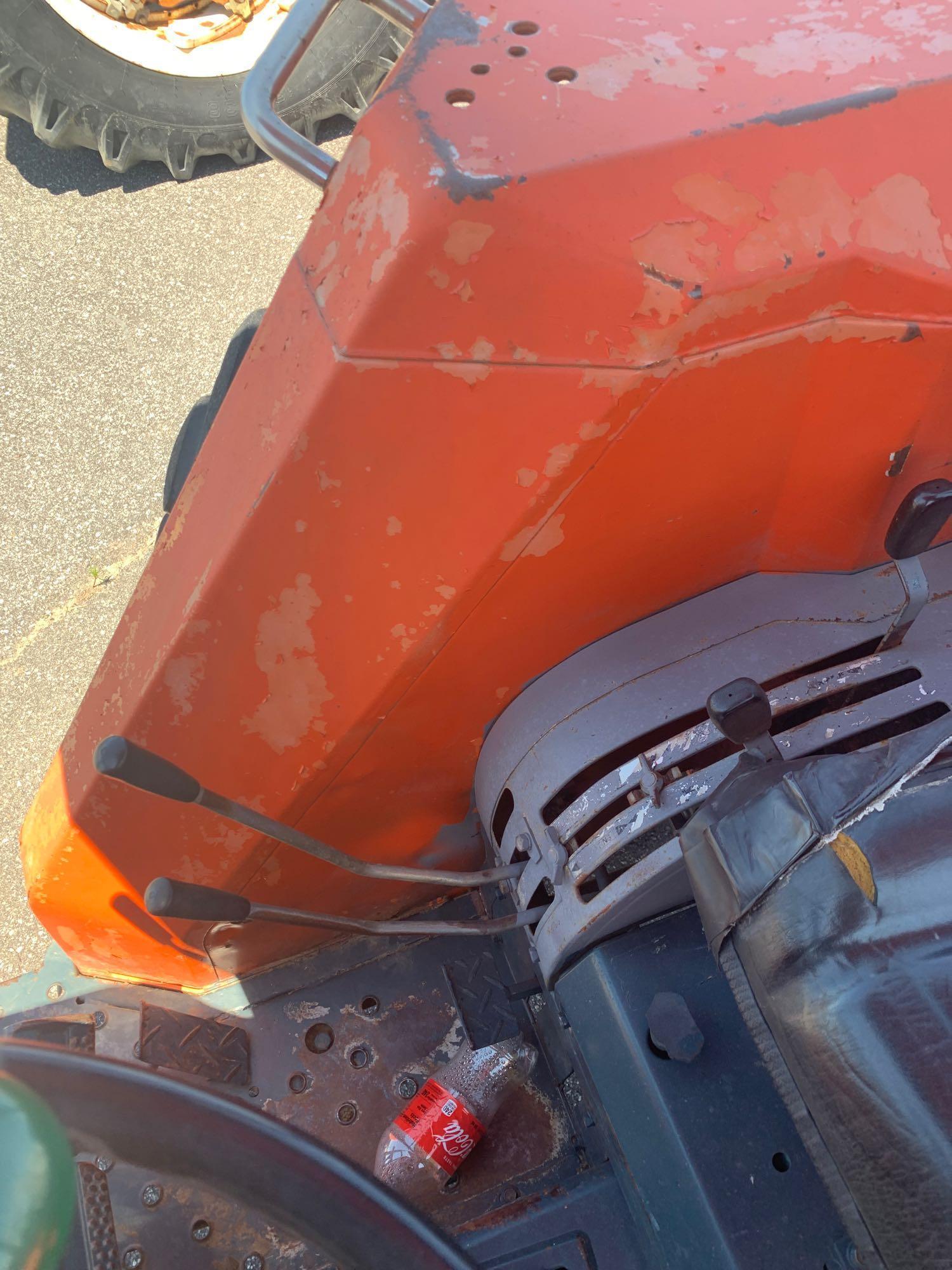 Kubota M4950 Tractor