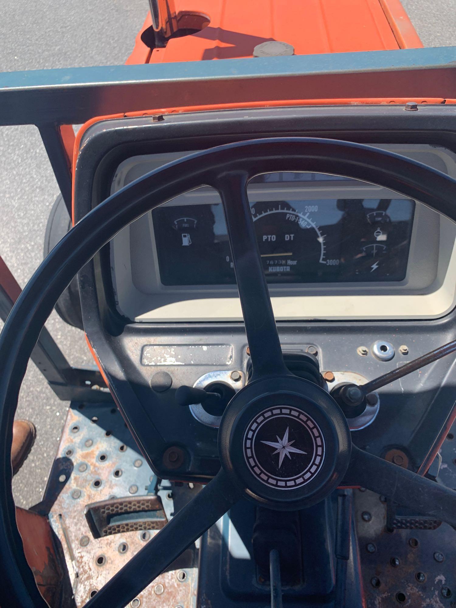 Kubota M4950 Tractor