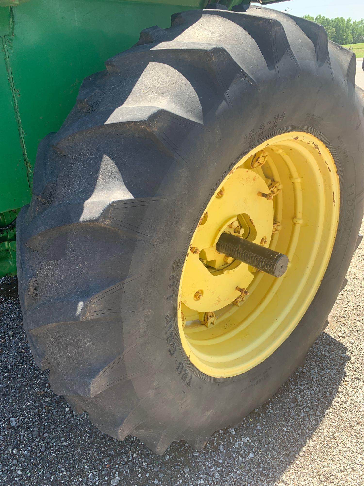 John Deere 4230 2WD Tractor