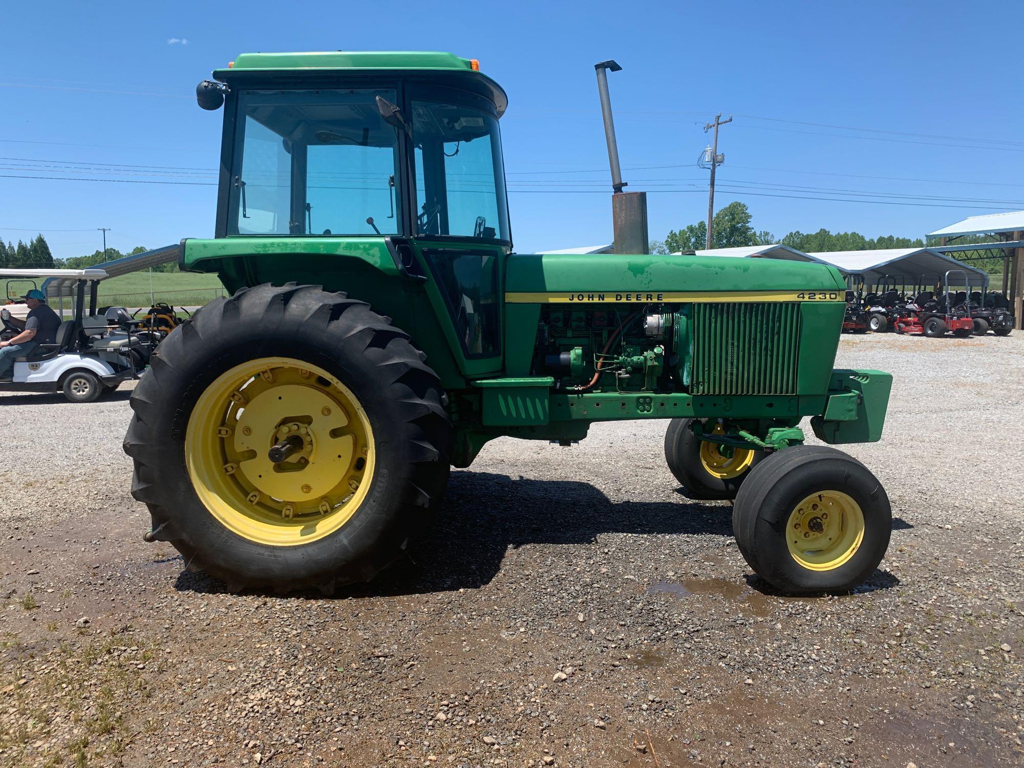 John Deere 4230 2WD Tractor