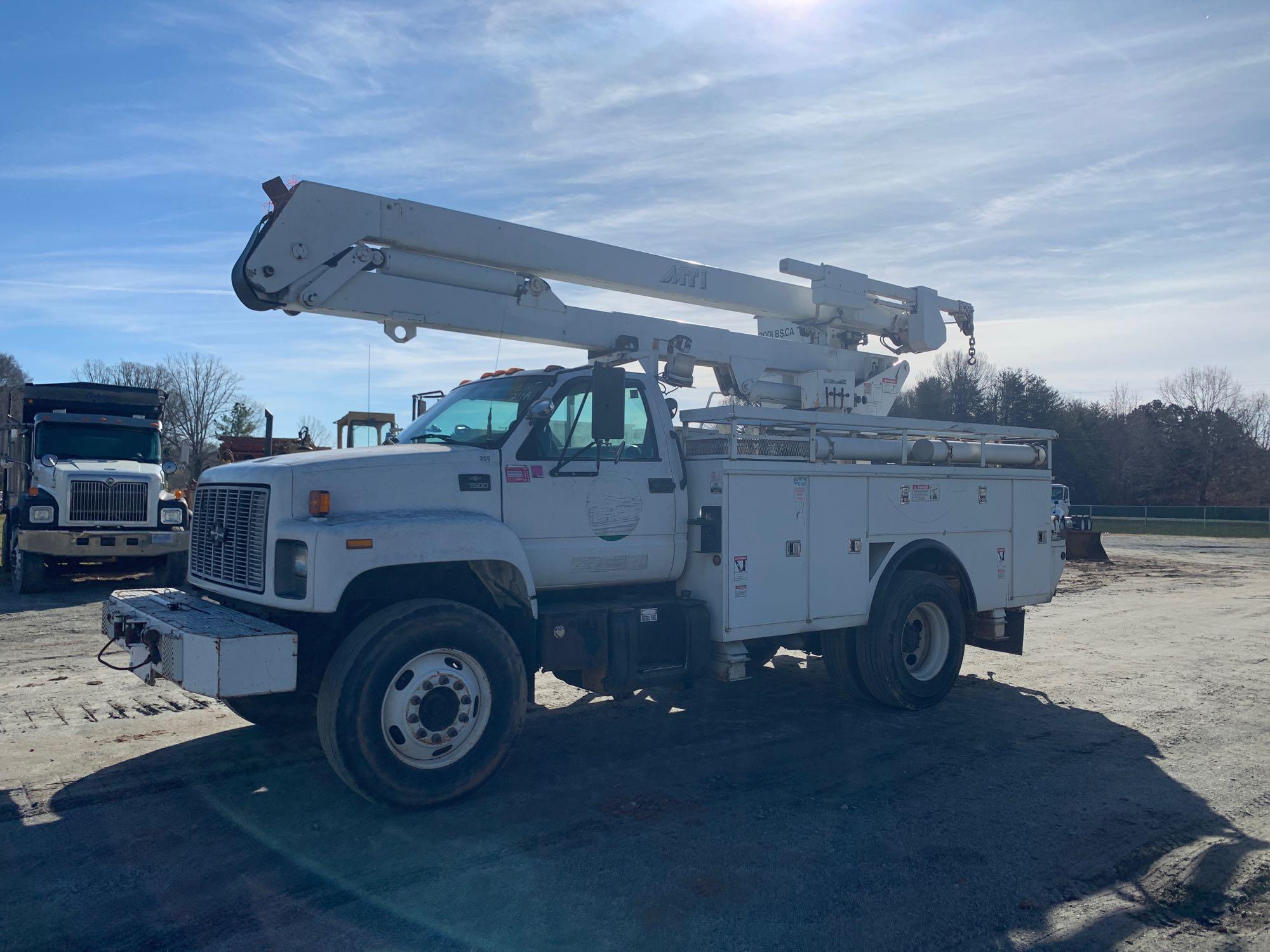 2002 Chevrolet C7500 MTI...G5-42IP-4TFS1 Bucket Truck