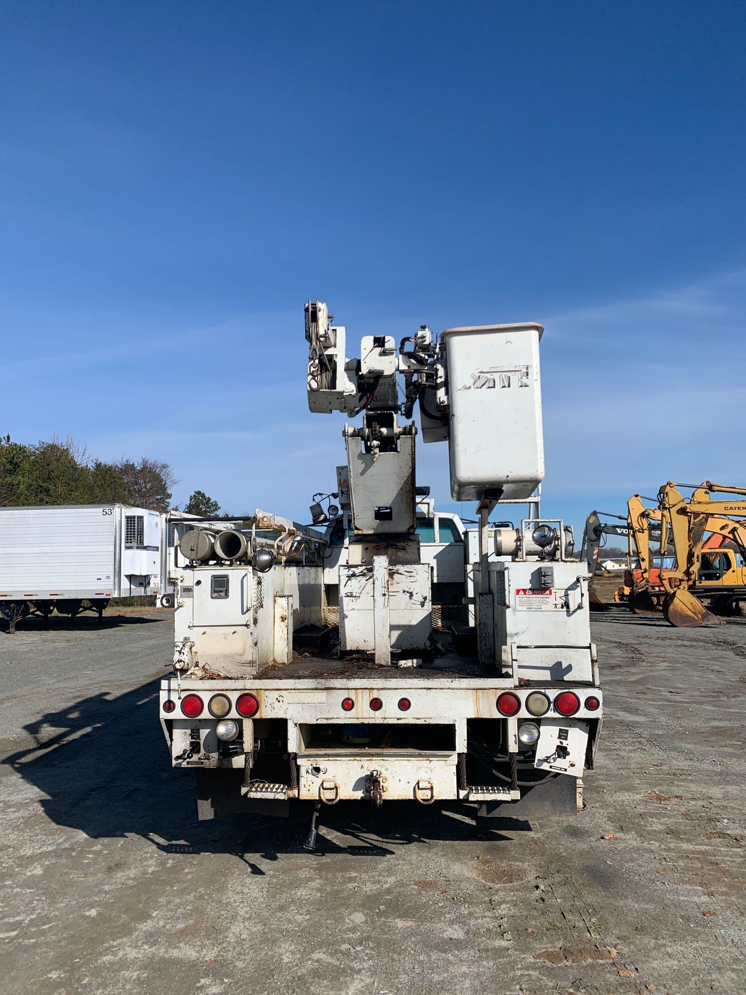 2002 Chevrolet C7500 MTI...G5-42IP-4TFS1 Bucket Truck