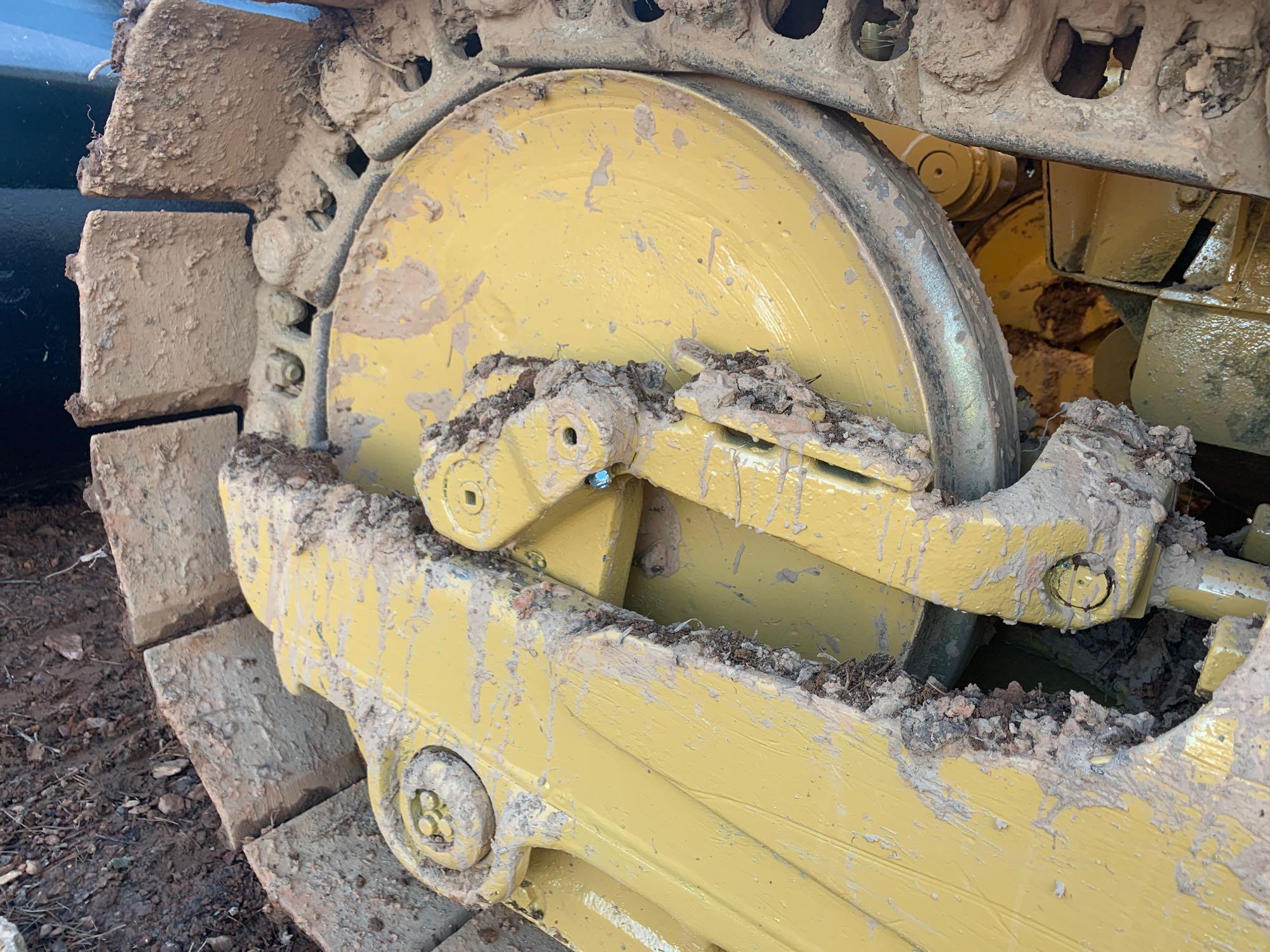 Caterpillar 943 Crawler Loader