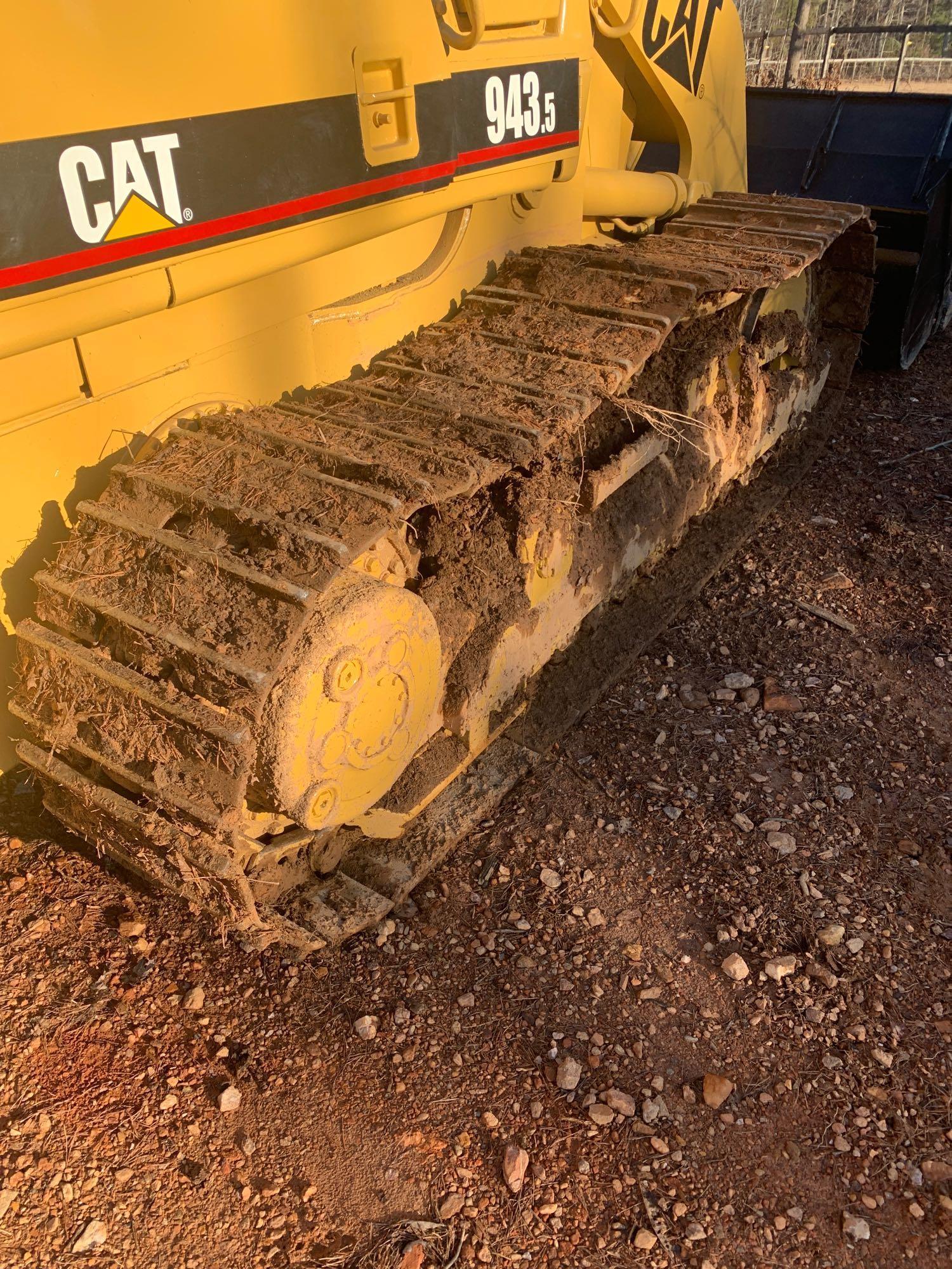 Caterpillar 943 Crawler Loader
