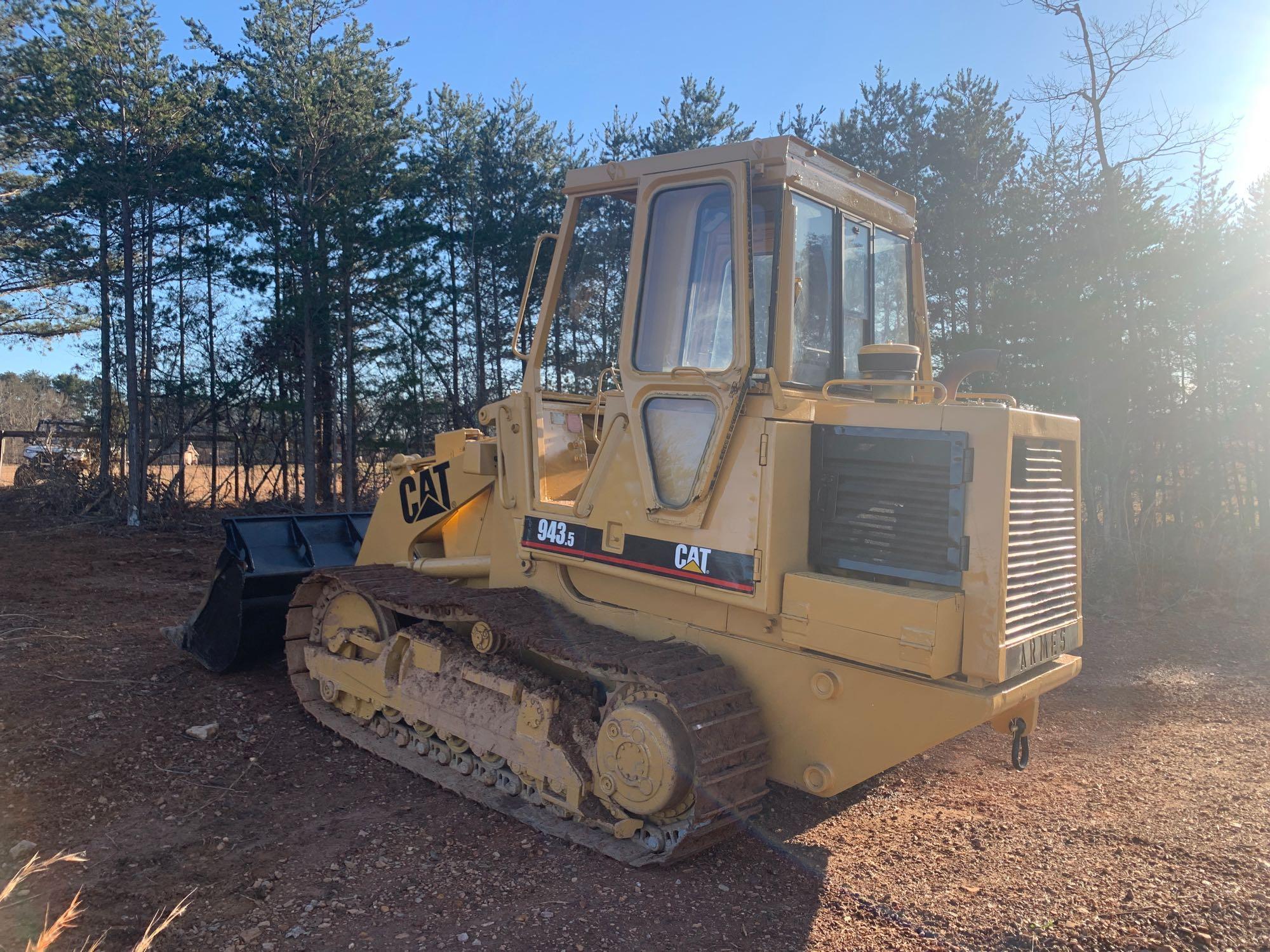 Caterpillar 943 Crawler Loader