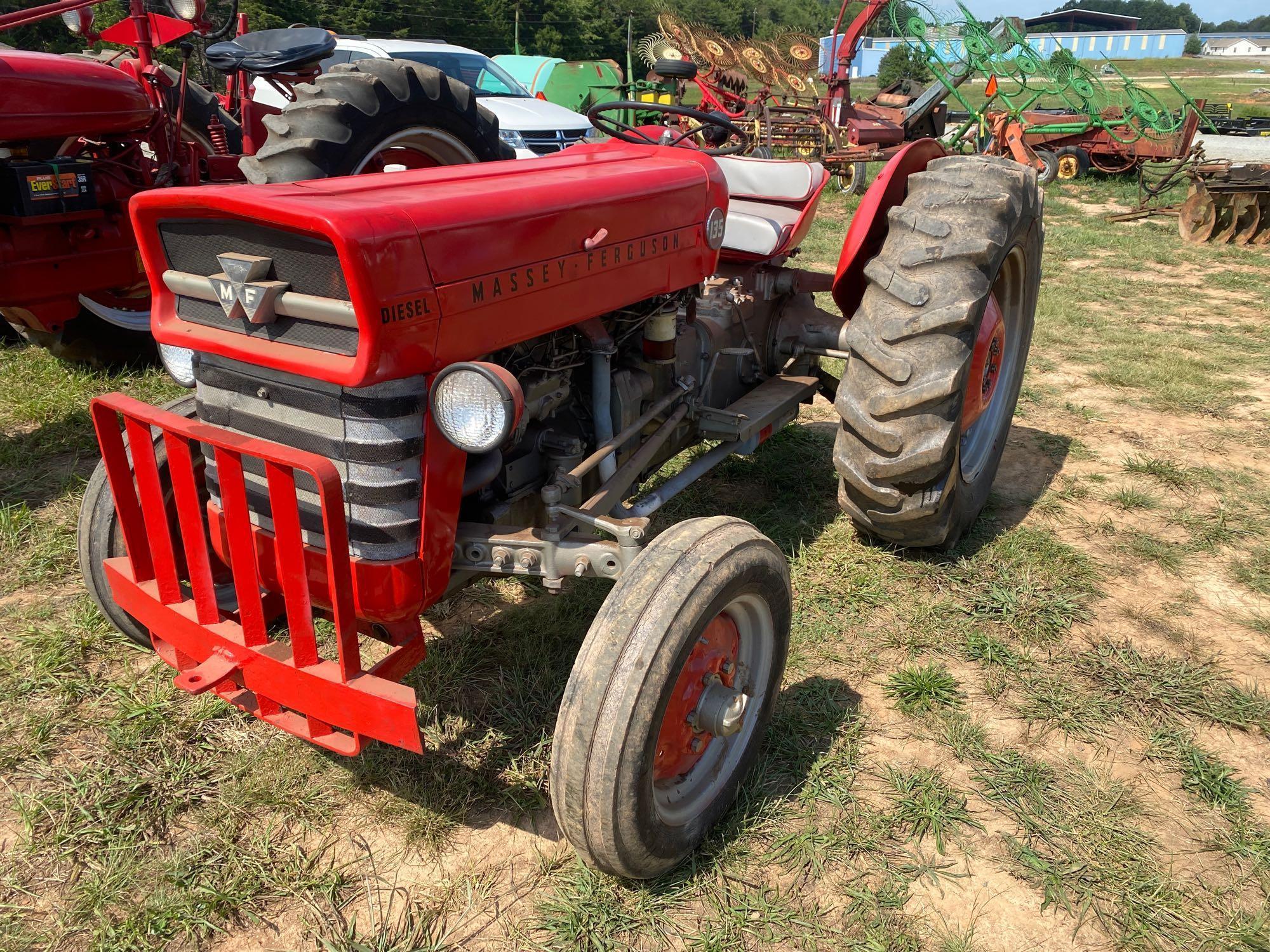 Massey Ferguson 135 Tractor