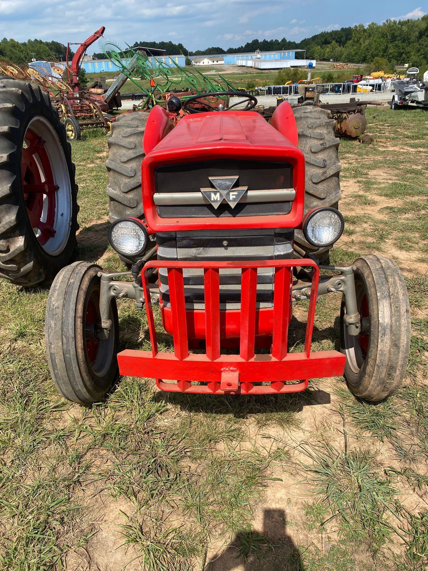 Massey Ferguson 135 Tractor