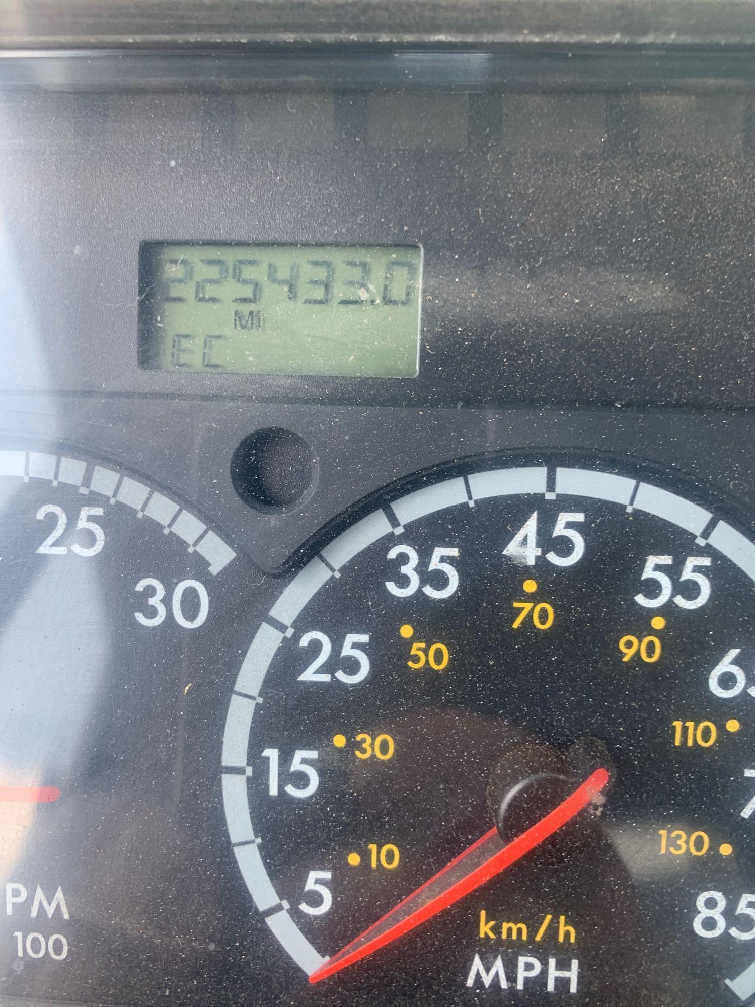 2002 Freightliner FL70 S/A Grapple Dump Truck
