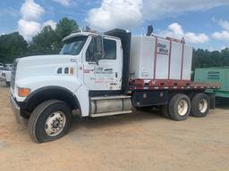 2003 Sterling L9500 T/A Mud Mixer Truck