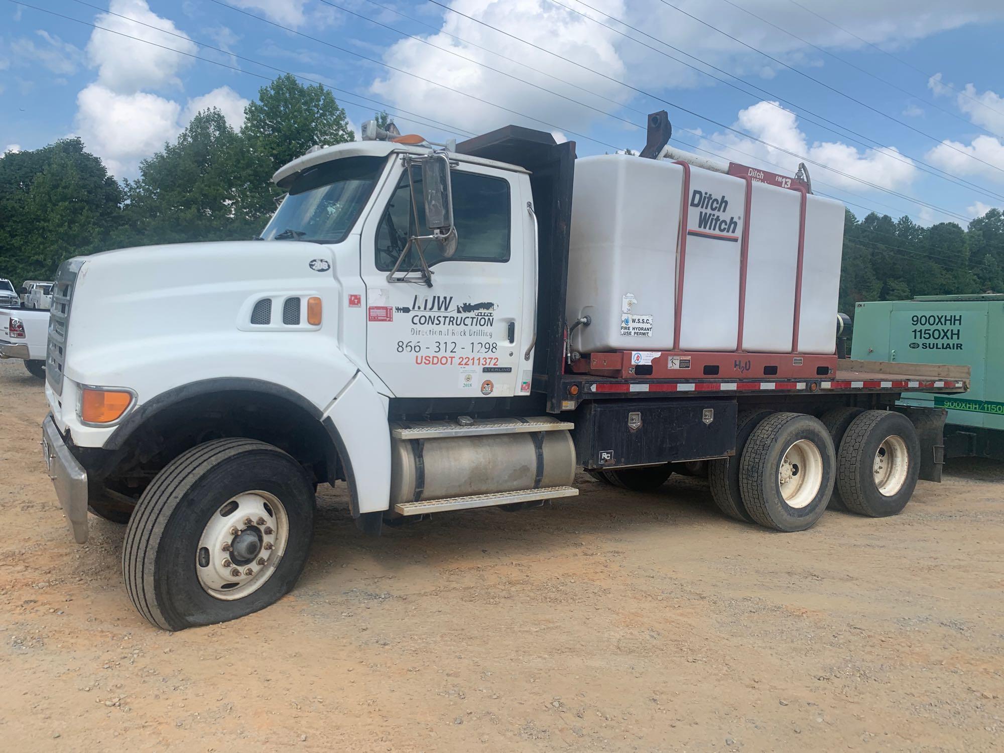 2003 Sterling L9500 T/A Mud Mixer Truck