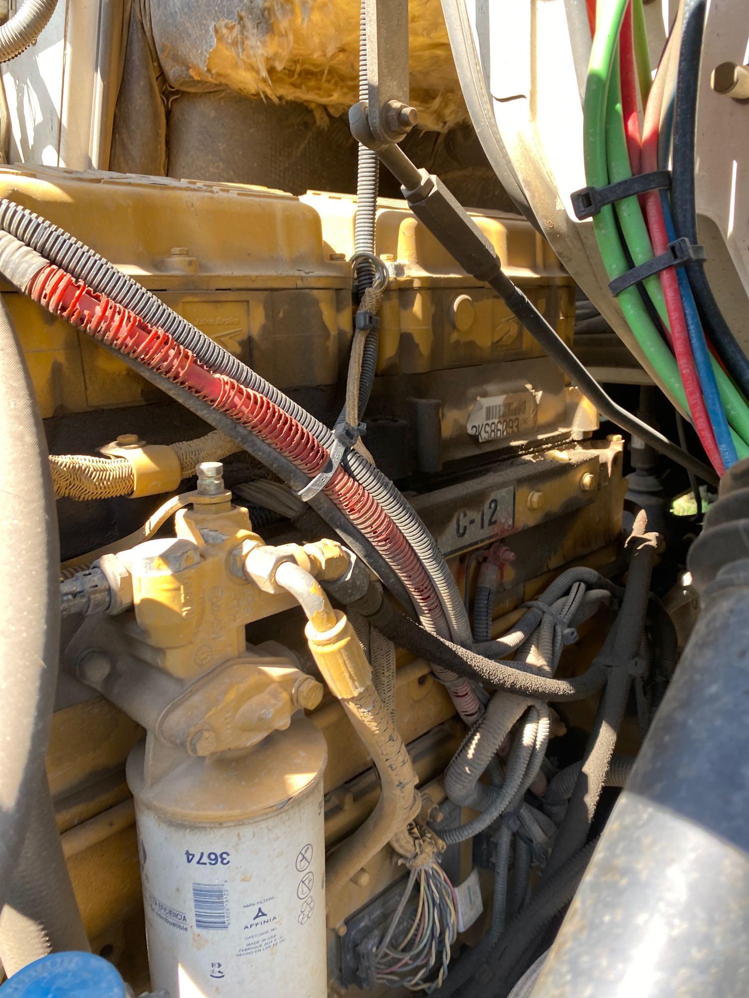 2003 Sterling L9500 T/A Mud Mixer Truck