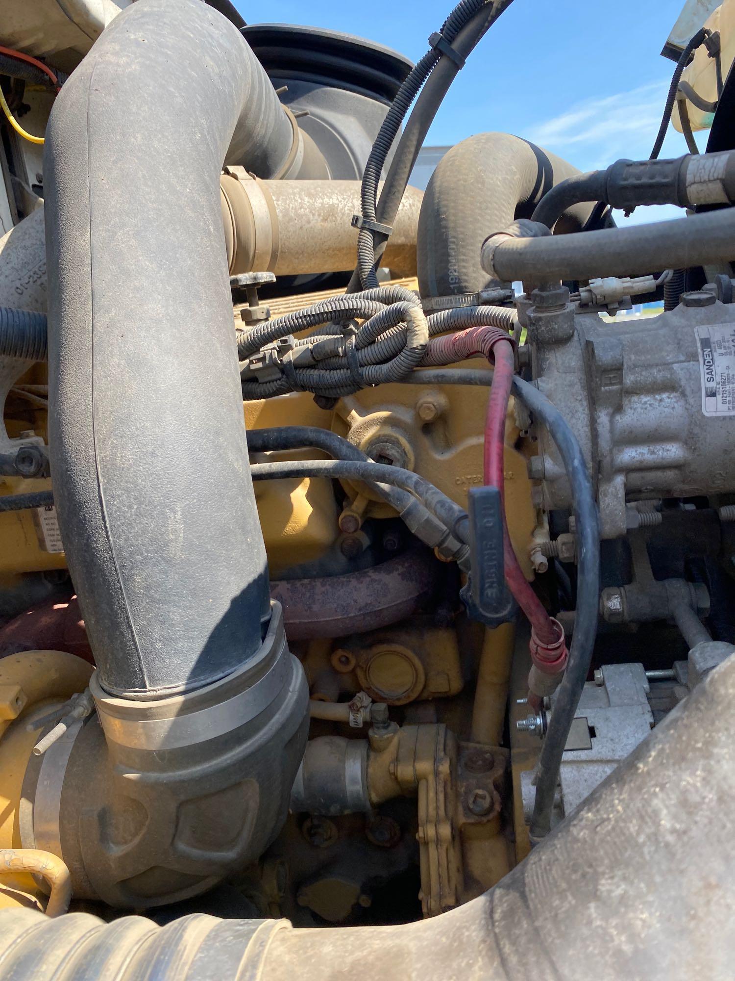 2003 Sterling L9500 T/A Mud Mixer Truck
