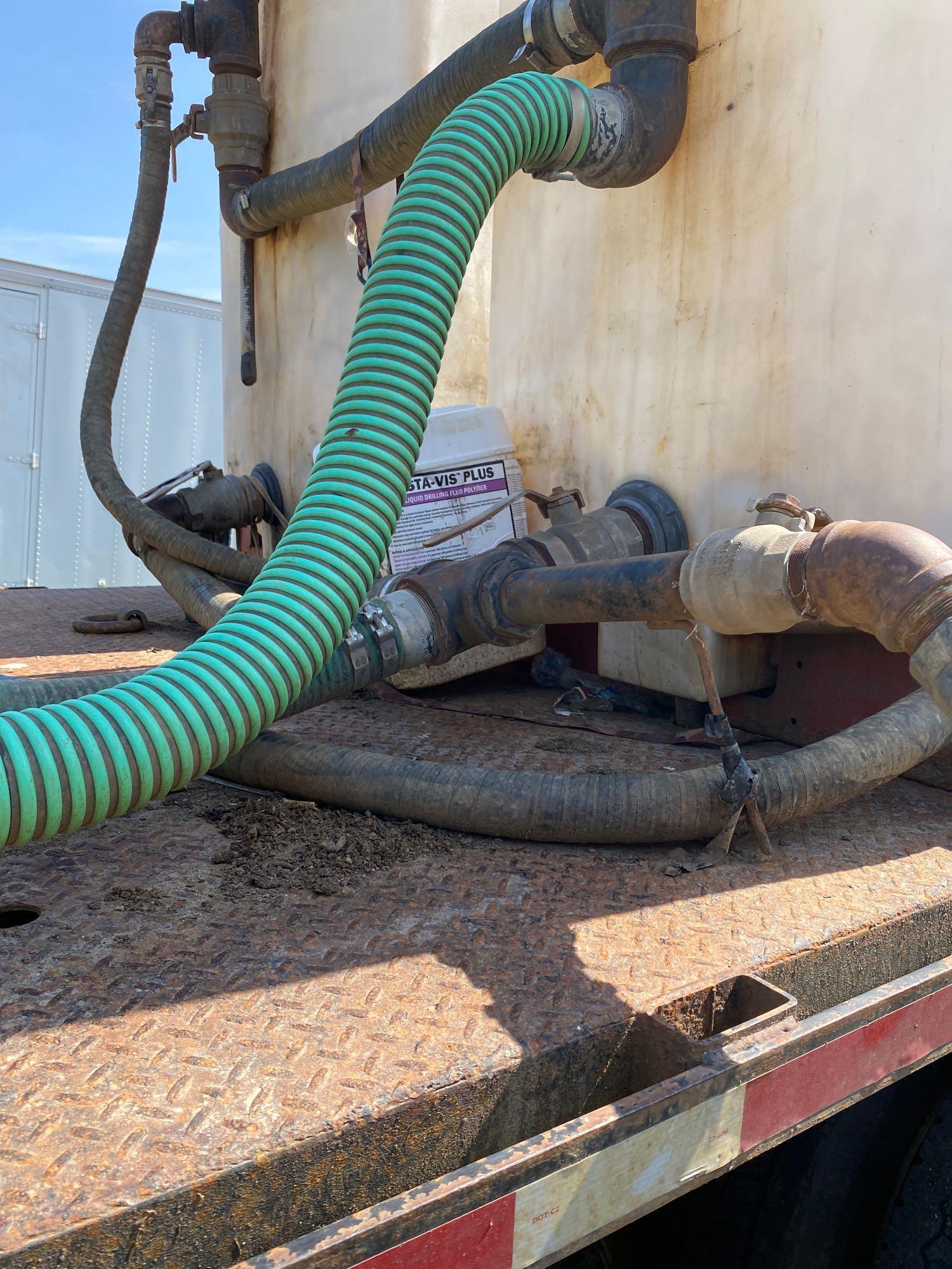 2003 Sterling L9500 T/A Mud Mixer Truck