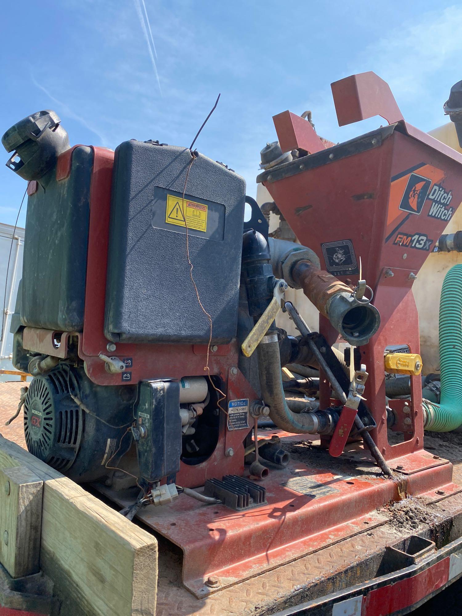 2003 Sterling L9500 T/A Mud Mixer Truck