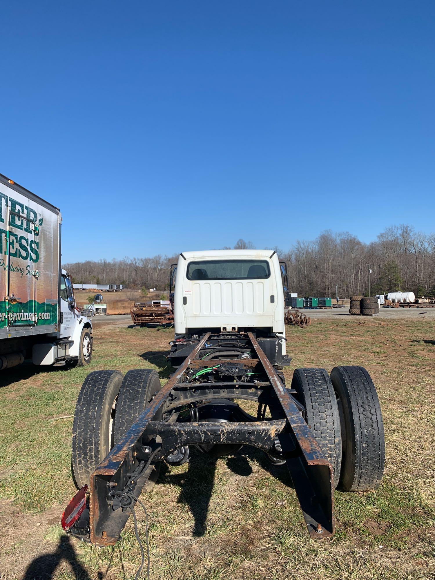 2014 Freightliner M2 S/A Cab & Chassis Truck