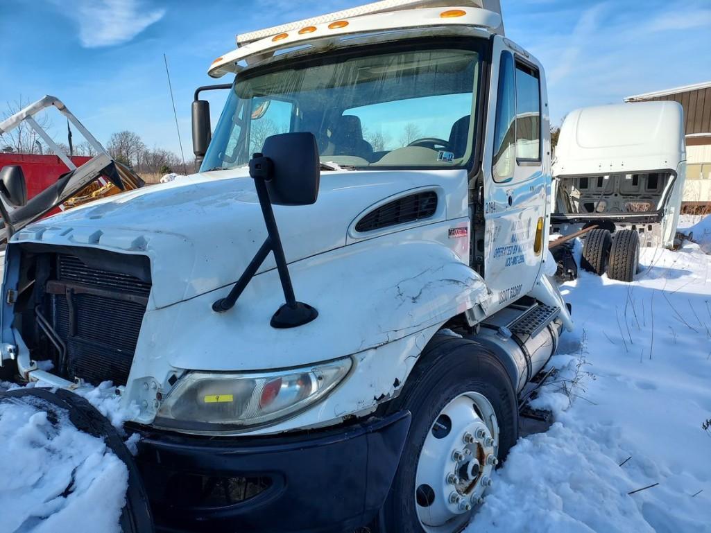 2011 International 4300 S/A Cab & Chassis Truck