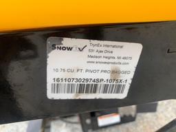 SNOWEX PRO 1075 Poly SPREADER