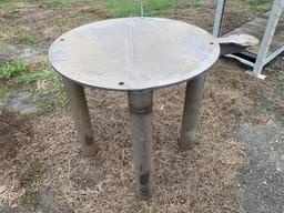 3FT ROUND STEEL WORK TABLE