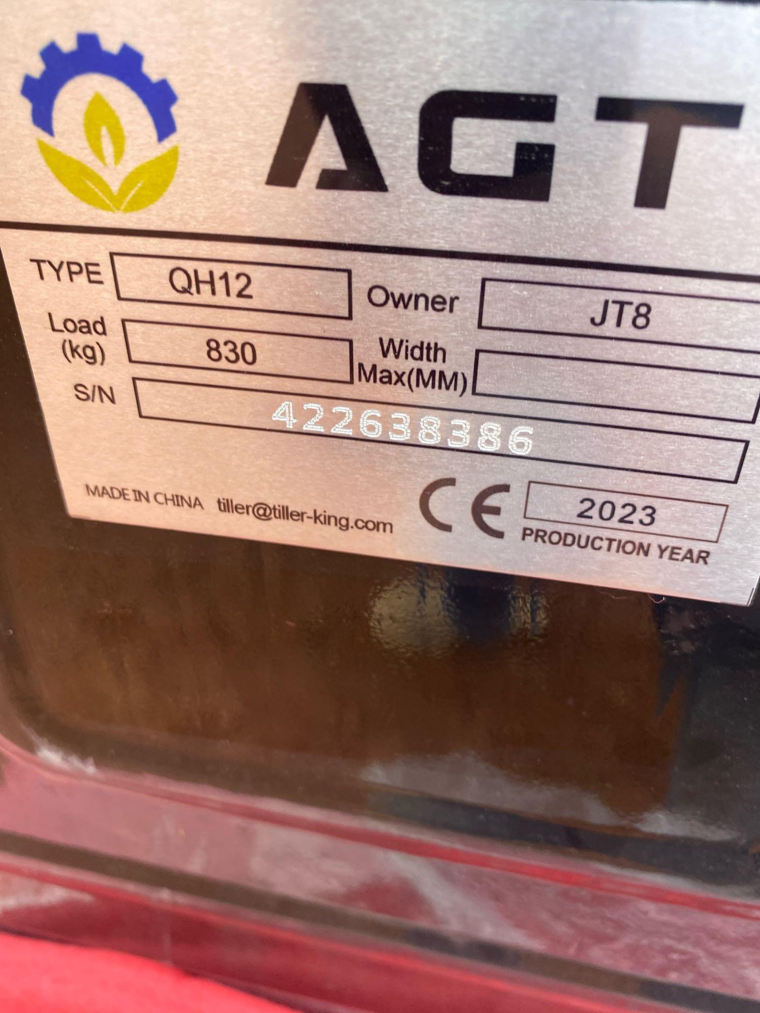 AGT QH12 Mini Excavator