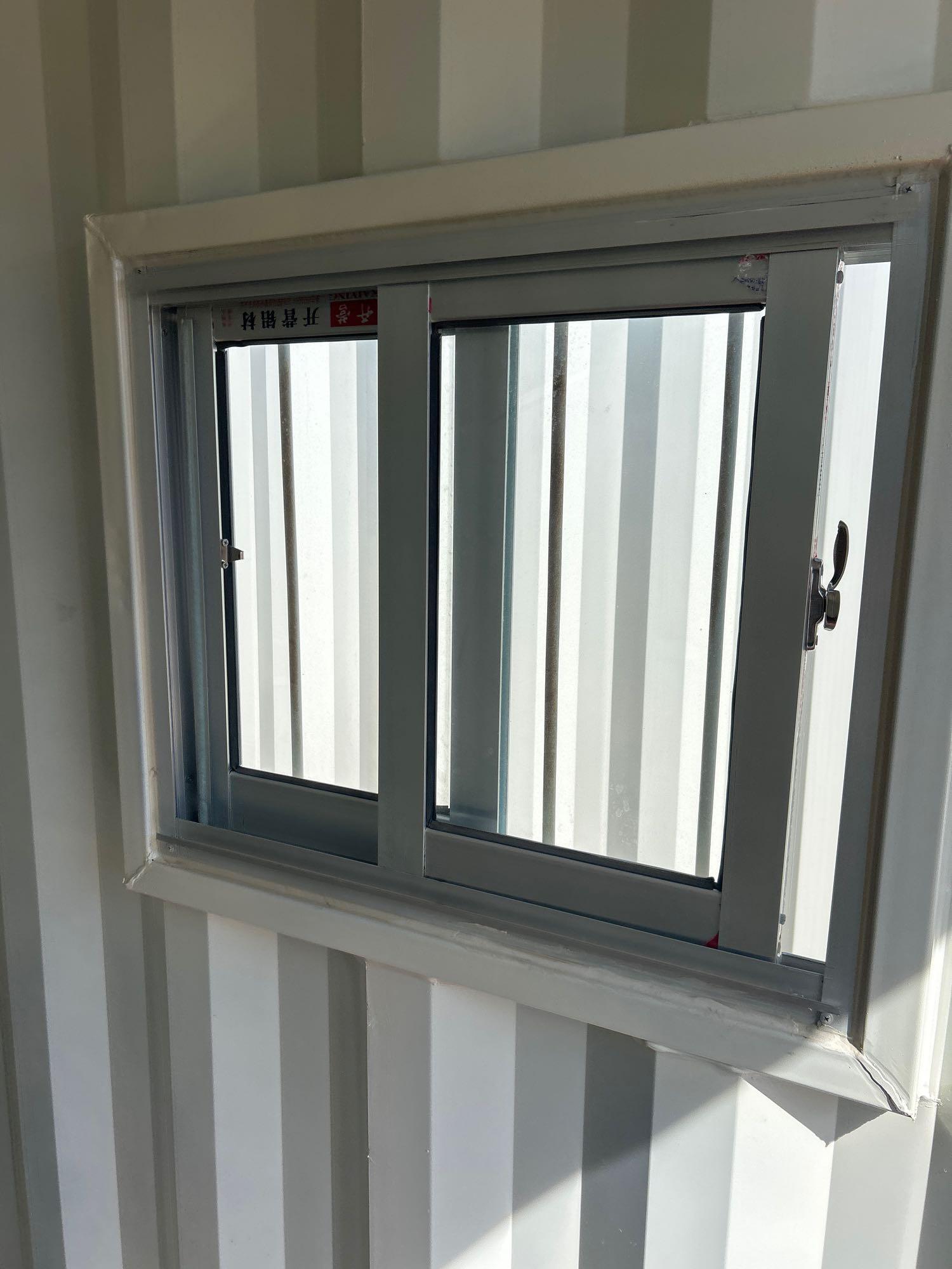 11FT 9IN OFFICE/STORAGE CONTAINER