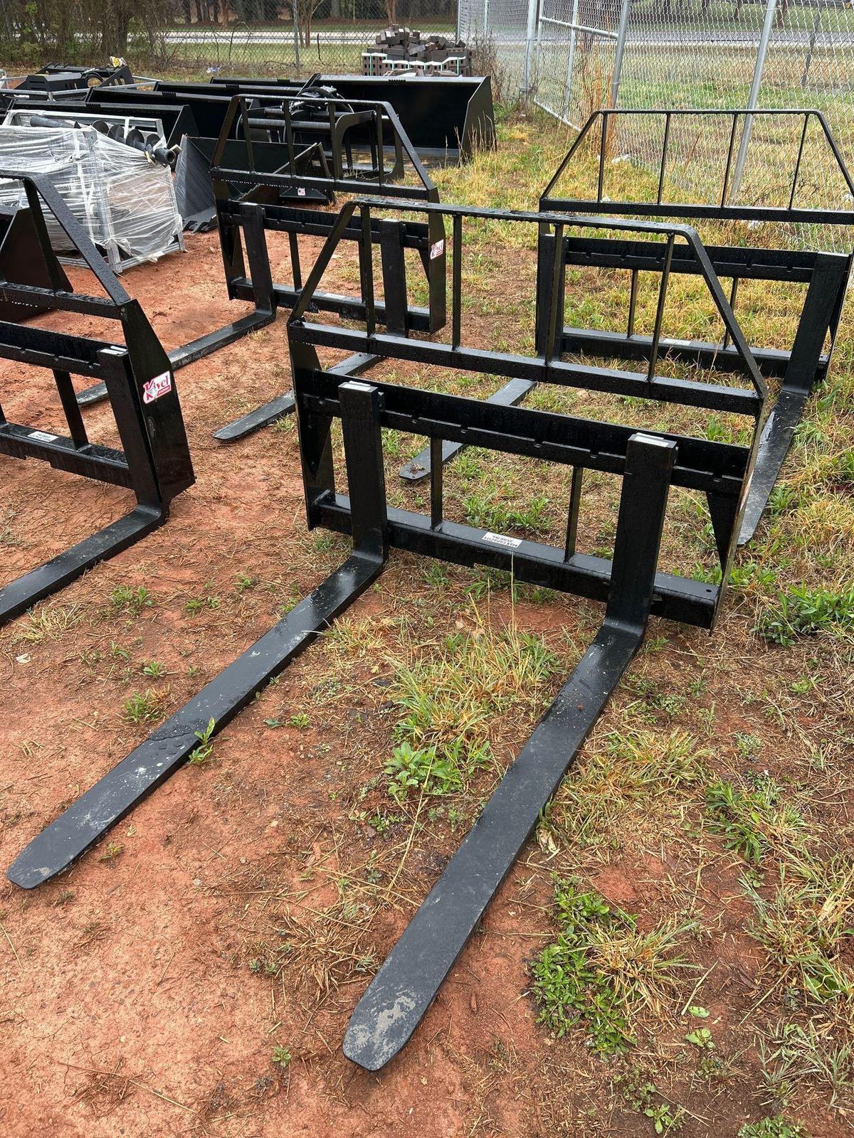 KIVEL 48IN 3500LB SKID STEER FORK ATTACHMENT