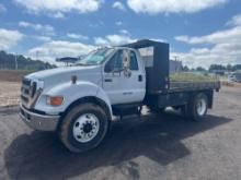 2005 FORD F750 XLT S/A FLATBED TRUCK