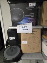 Lot of 3 Robot Vacuums - 1 Experobot C200, 1 Shark AI Robot Vacmop Pro, 1 iRobot Roomba i3