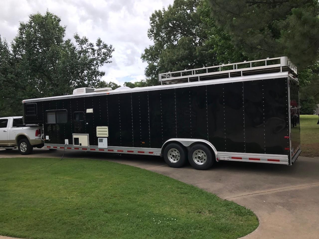 32 FT Sundowner Sunlite Toy Hauler