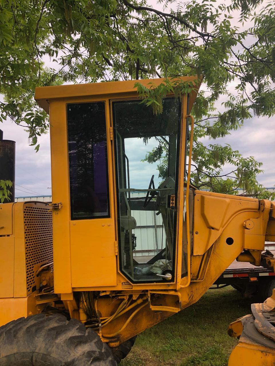 John Deere 770 B Motor Grader