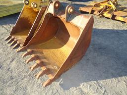32in. Bucket