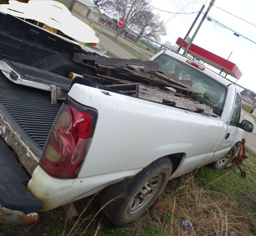 2005 CHEVY TRUCK