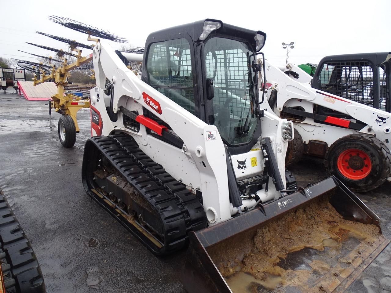 BOBCAT T770 SKID STEER