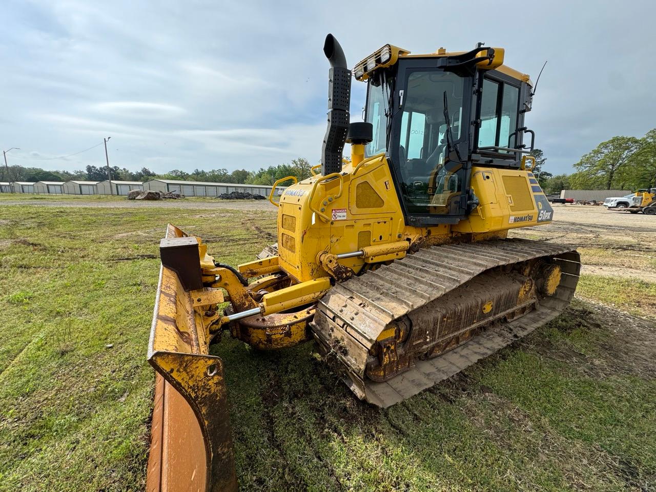 KOMATSU D51PX-24 DOZER