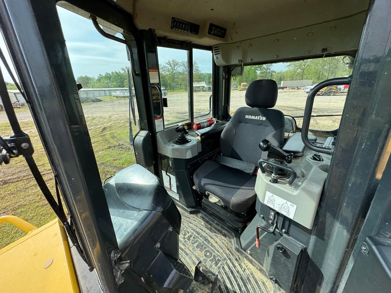 KOMATSU D51PX-24 DOZER