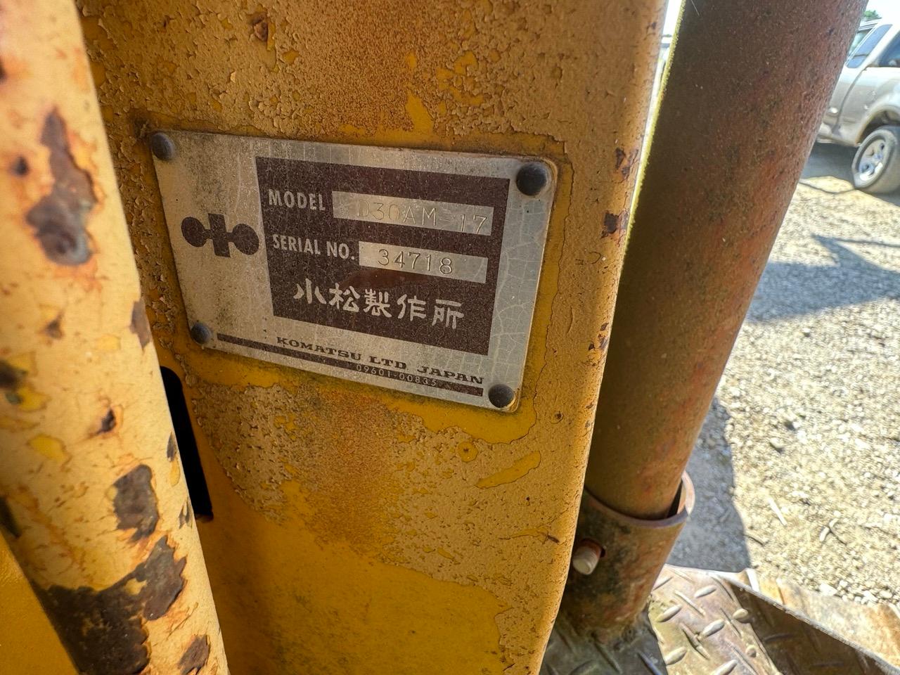 KOMATSU D30AM-17 DOZER